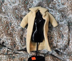 peachy fleecy coat solo